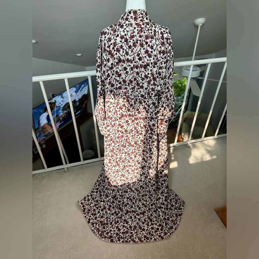 Floral Satin Kimono Robe in White and Burgundy